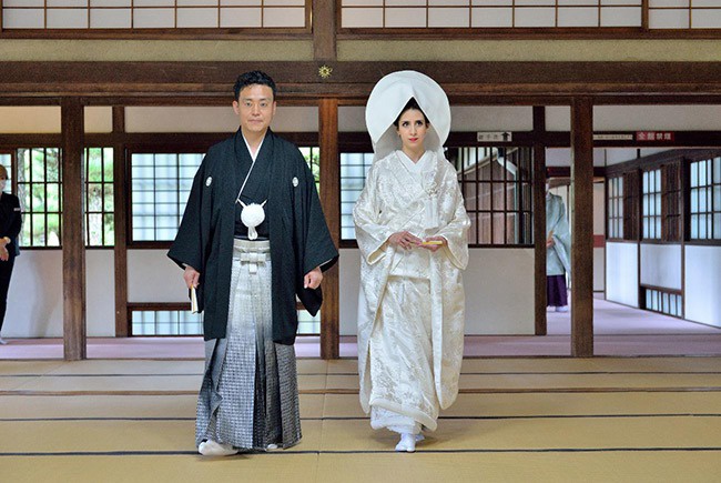 国際結婚式を日本で挙げる。日本らしい国際結婚式。国際結婚の演出
Japanese Traditional Wedding Ceremony,Kimono Wedding