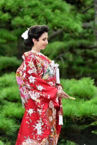 国際結婚式を日本で挙げる。日本らしい国際結婚式。国際結婚の演出
Japanese Traditional Wedding Ceremony,Kimono Wedding