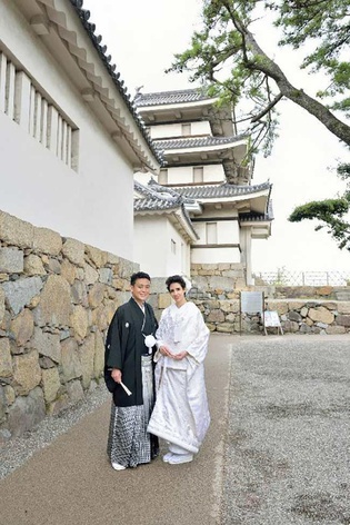 国際結婚式を日本で挙げる。日本らしい国際結婚式。国際結婚の演出
Japanese Traditional Wedding Ceremony,Kimono Wedding